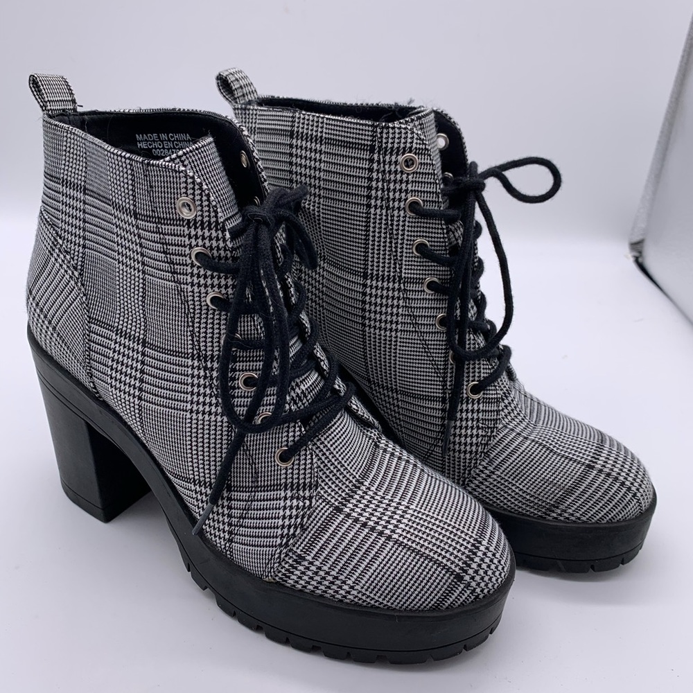 Heeled combat boots